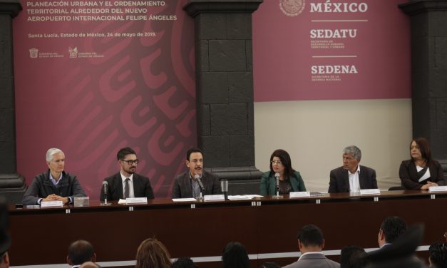 Omar Fayad y Gabriel García firman acuerdo de Ordenamiento Territorial por Santa Lucía