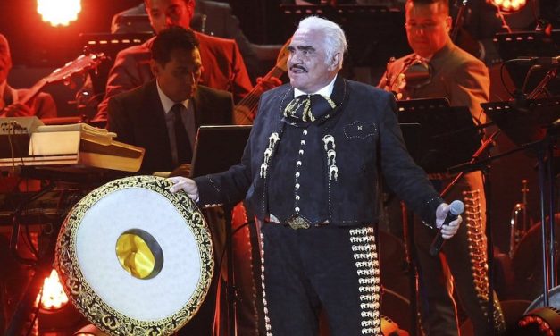 Vicente Fernández rechazó un transplante de hígado porque no sabía si era de un homosexual o drogadicto