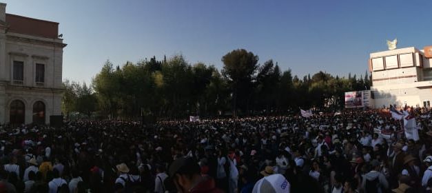 Estudiantes de la UAEH aseguran que no fueron «acarreados» a la marcha
