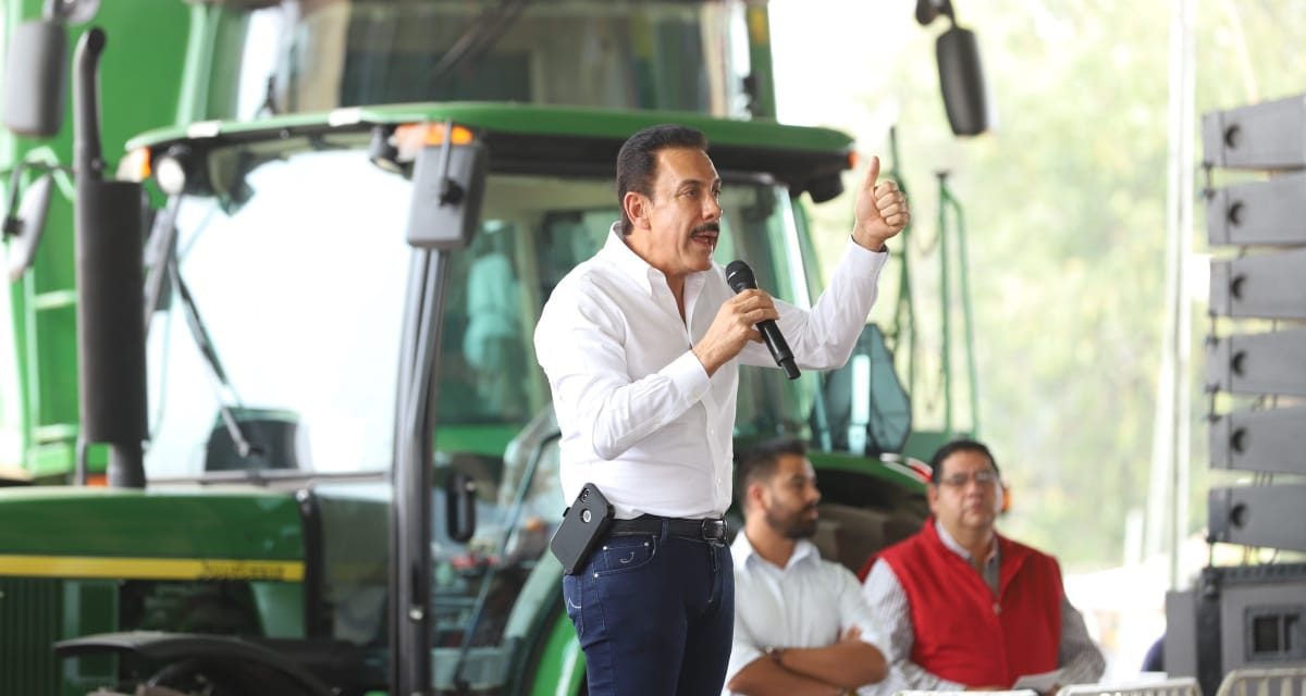 Gobierno estatal entrega  apoyos a productores de 6 municipios
