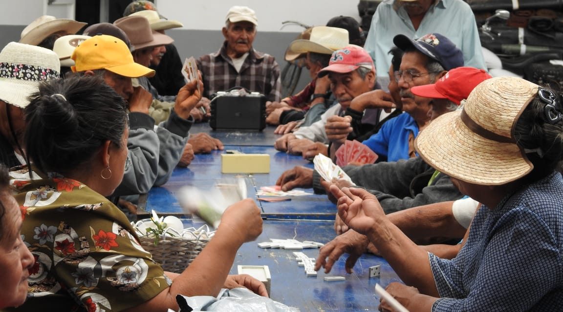 Adultos mayores de Tolcayuca venderán artesanías