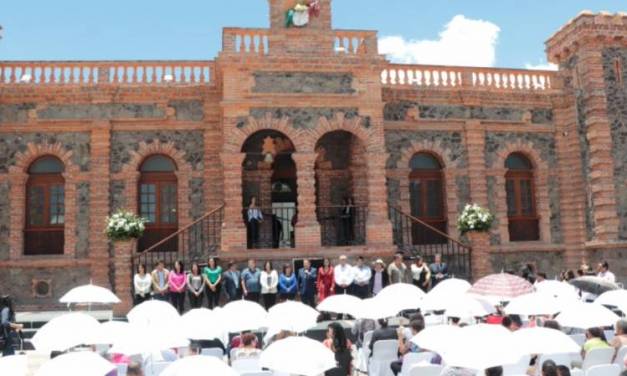 Inauguran restauración y ampliación de la Presidencia Municipal de Villa de Tezontepec