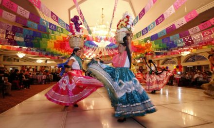 Celebran la Guelaguetza en Pachuca