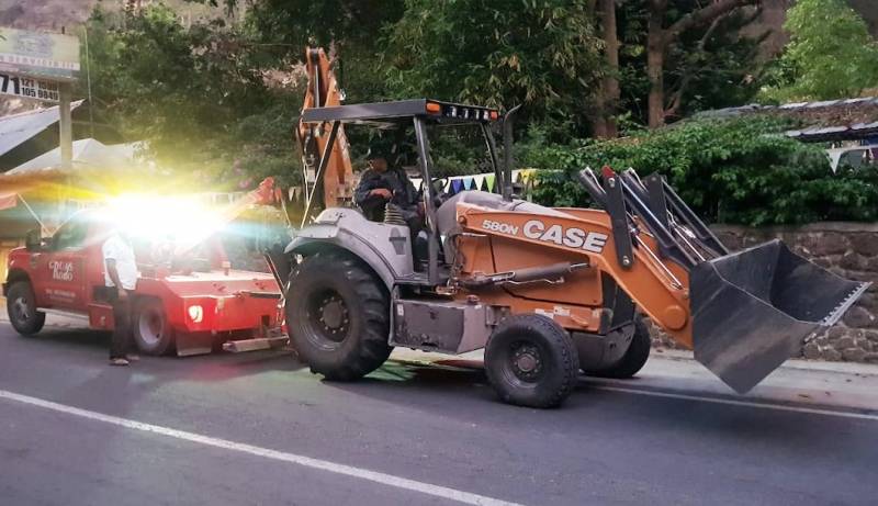 Recuperan en Hidalgo maquinaria robada en Querétaro