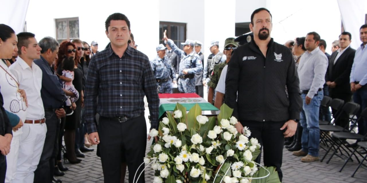 Homenajean a policía de Zempoala fallecido al impedir asalto a adultos mayores