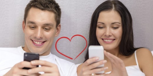 Redes sociales no causan problemas de pareja, opinan ciudadanos