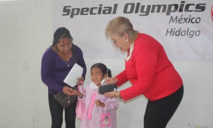 Deportistas de olimpiadas especiales, beneficiados con el programa Atleta Saludable