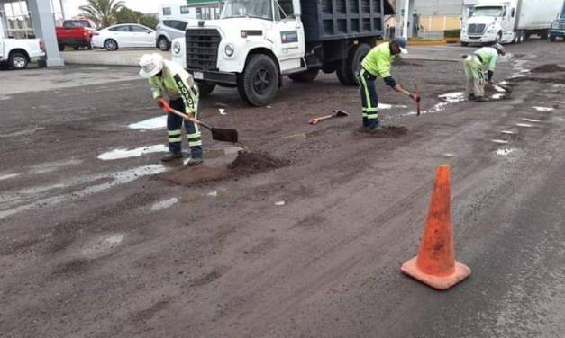 Atiende SOPOT baches en bulevares de Pachuca