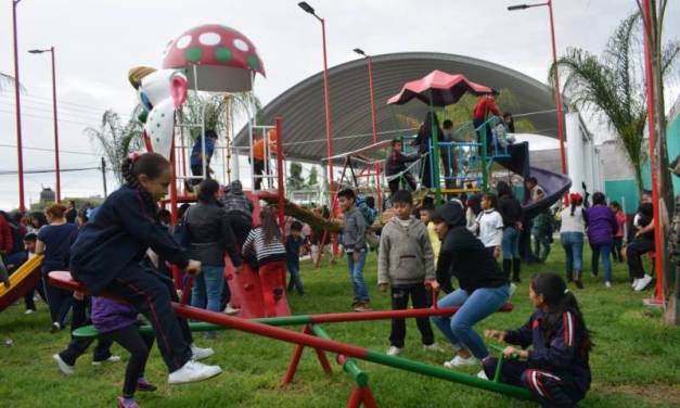 Inauguran Parque Familiar en Santiago Tulantepec
