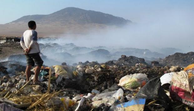 Diputados buscan prohibir incineración de basura