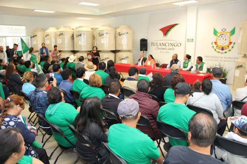 Alcalde de Tulancingo beneficia a agremiados de la UNTA