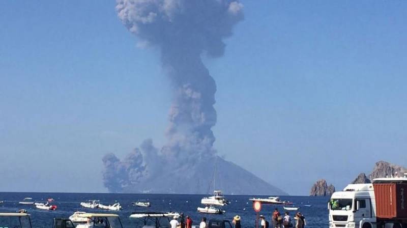 Un muerto y un herido deja la explosión del volcán Estrómboli en Italia