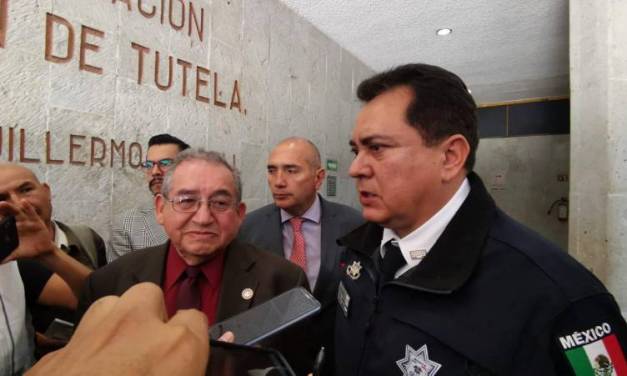 Cesan a comisionado de la Policía Federal por petición del gobierno