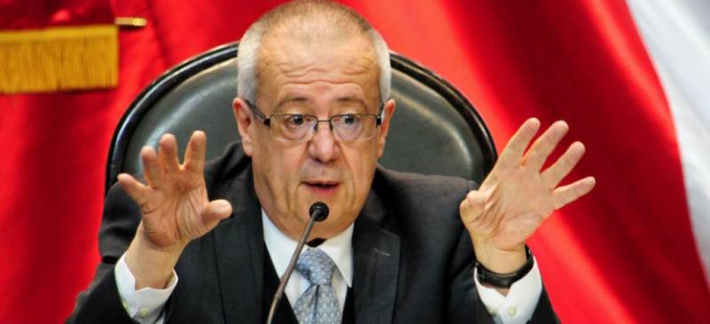 Carlos Urzúa renuncia a Secretaría de Hacienda