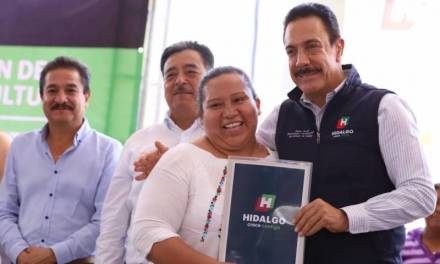 Reciben certeza jurídica patrimonial 145 familias de Tezontepec