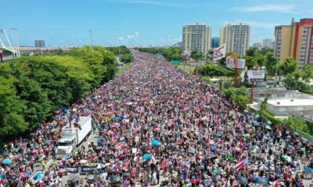 Protestas en Puerto Rico no paran; piden renuncia de gobernador Rosselló