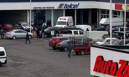 Hombre se suicida en un negocio de celulares, en Ixmiquilpan