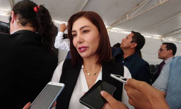 Alcaldesa de San Agustín Tlaxiaca prepara informe, destaca construcción de un Centro Comunitario