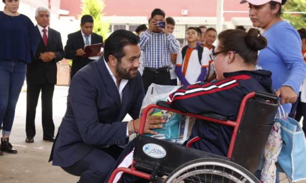 Entregan 35 mil paquetes de útiles escolares en Tizayuca