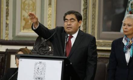 Miguel Barbosa rindió protesta como gobernador de Puebla