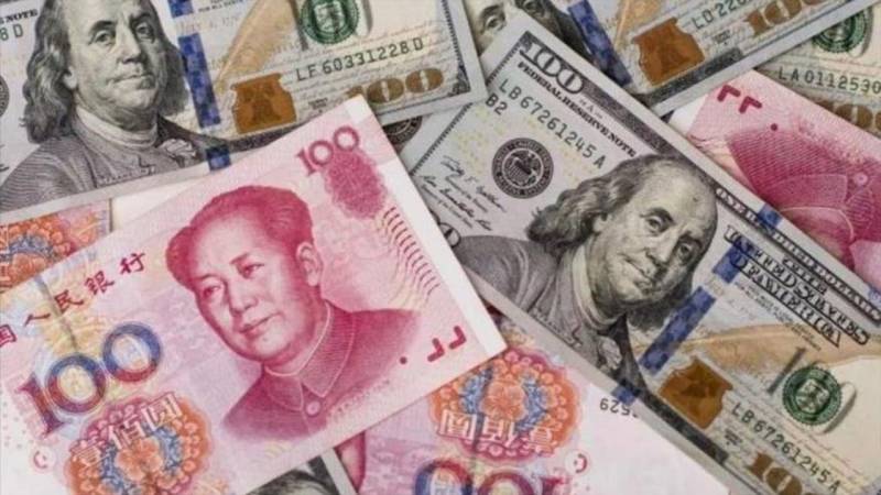 China devalúa su moneda tras anuncios arancelarios de Trump