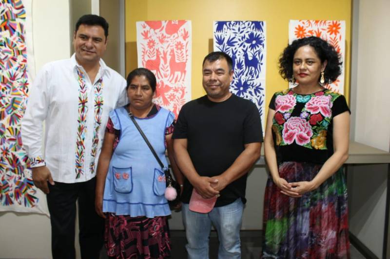 Artesanos de Tenango de Doria exponen en la Ciudad de México