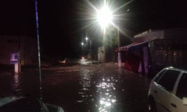 Afectados por lluvias en Huitzila en Tizayuca piden  ayuda