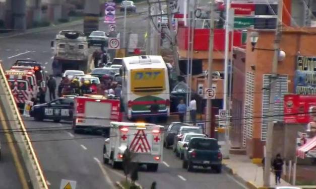 Accidente en bulevar Nuevo Hidalgo deja personas lesionadas