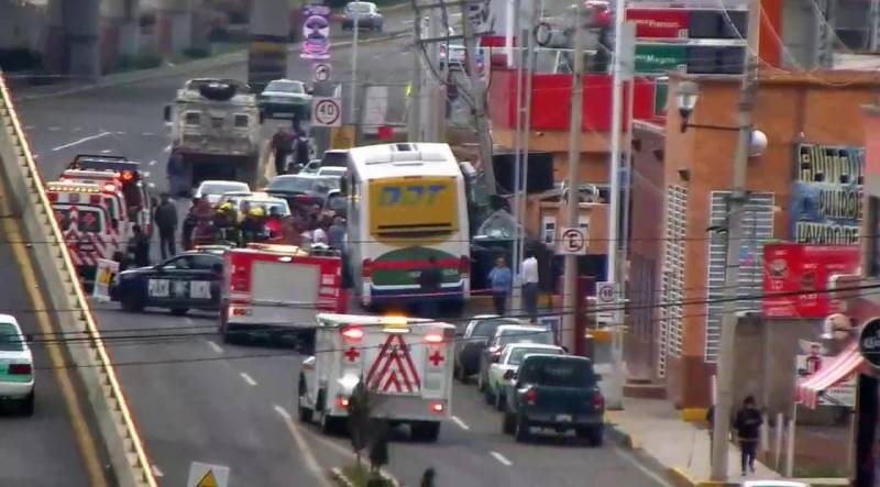 Accidente en bulevar Nuevo Hidalgo deja personas lesionadas