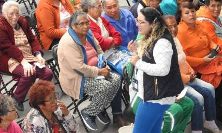 Dan plática a adultos mayores de Tolcayuca para prevenir violencia y abandono