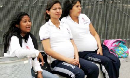 Zapotlán de Juárez con problemas de embarazos en adolescentes
