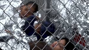 Bloquean propuesta de Trump sobre detención de niños migrantes