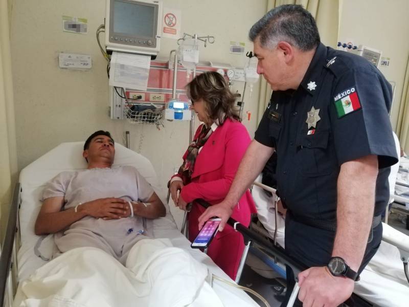 Fuera de peligro, policías que enfrentaron a sujeto en banco de Pachuca