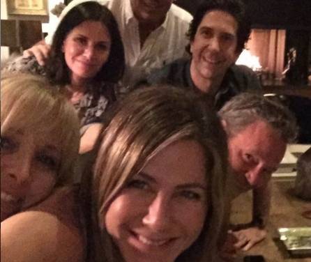 Jennifer Aniston se une a Instagram y sube foto de Friends