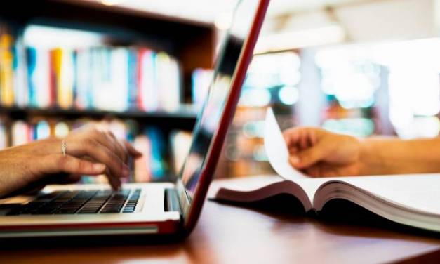 Docentes y alumnos piden que Prepa en Línea SEP siga funcionando