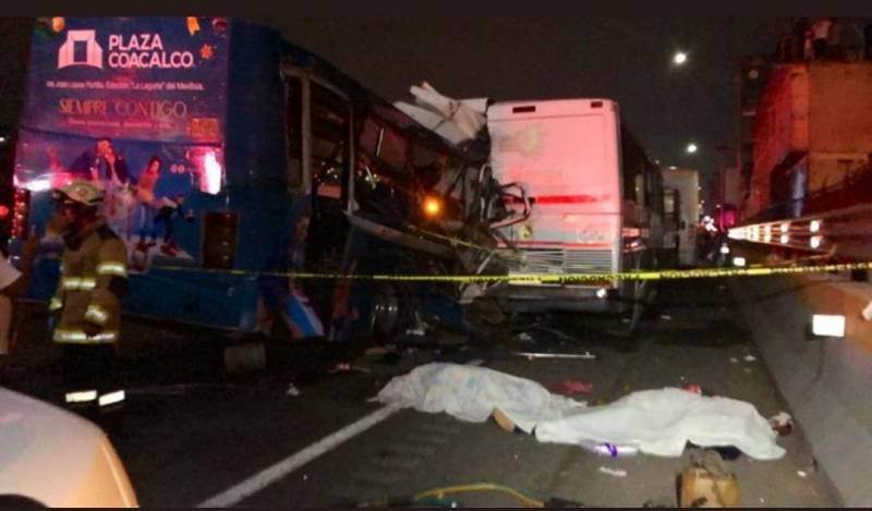 Chocan 3 autobuses en la México- Pachuca, hay varios muertos