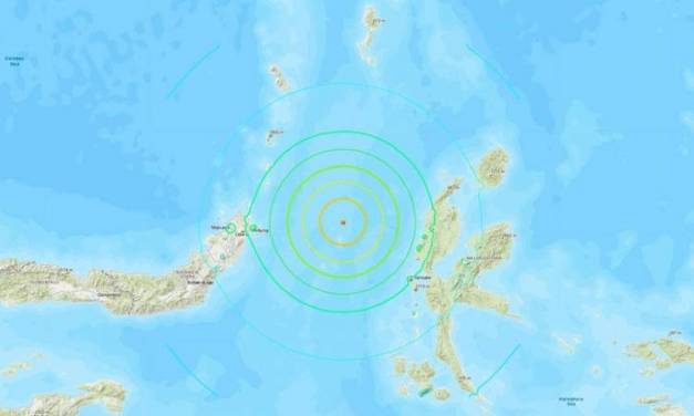 Activan alerta de tsunami en Indonesia