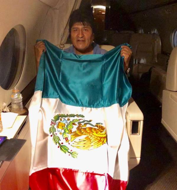 Asilo político a Evo Morales divide opiniones entre la ciudadanía
