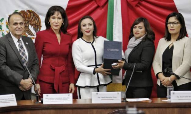 Jessica Blancas entrega Paquete hacendario 2020; no se contemplan nuevos impuestos