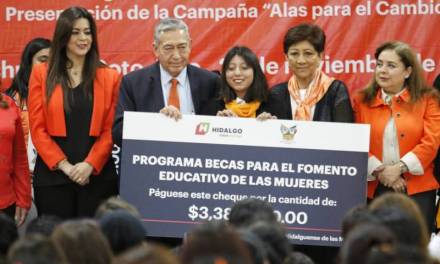 Gobierno de Hidalgo entrega recurso del programa Crece Mujer Emprendedora