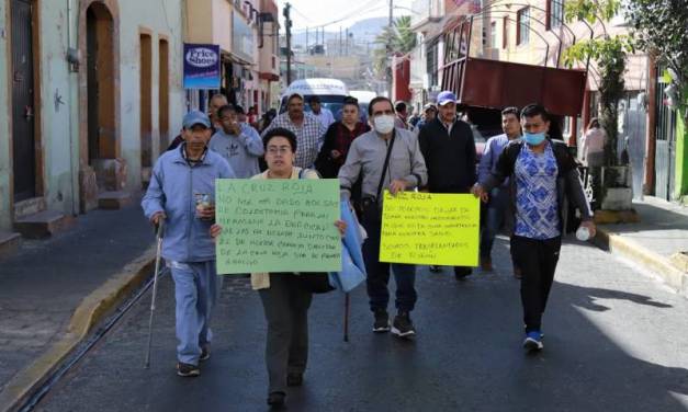 Sindicalizados del Ayuntamiento de Pachuca exigen a Tellería resuelva problema de servicio médico