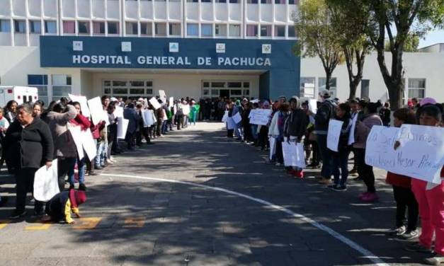 Protestan por desabasto de medicinas en el Hospital General de Pachuca
