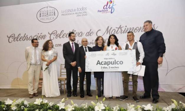 318 parejas formalizaron su unión en Celebración Colectiva de Matrimonios de Pachuca