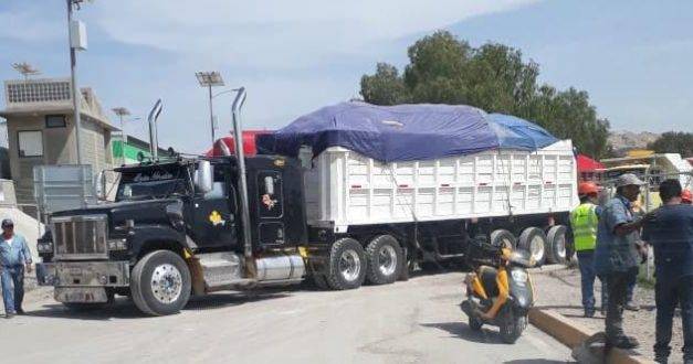 Transportistas sufren agresiones por no querer trabajar con intermediarios