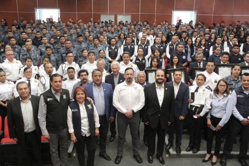Reconocen a 32 agentes de la SSP de Hidalgo por destaca labor y desempeño