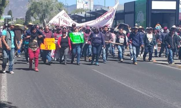 Manifestantes de Ixmiquilpan agreden a reporteros y fotorreporteros