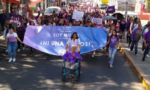 Mujeres marchan en Tizayuca de forma pacífica
