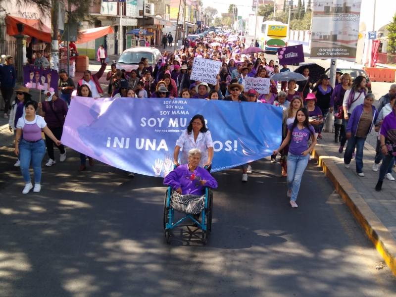 Mujeres marchan en Tizayuca de forma pacífica