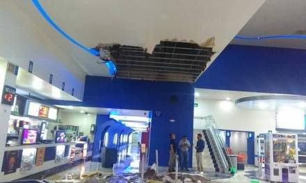 Una niña y dos mujeres heridas por caída de techo en un cine