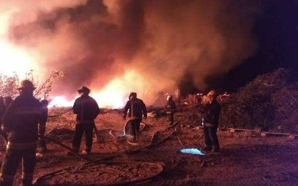 Se incendia bodega de cables en Tolcayuca